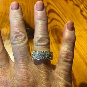 Ring , cocktail , silver rhinestone